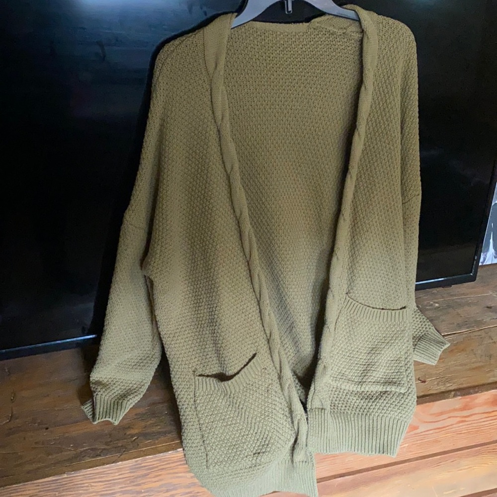 Cable knit cardigan